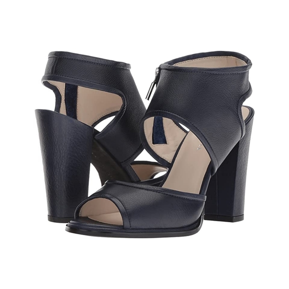 Kenneth Cole Shoes - Kenneth Cole New York Sexy Stacy Sandals